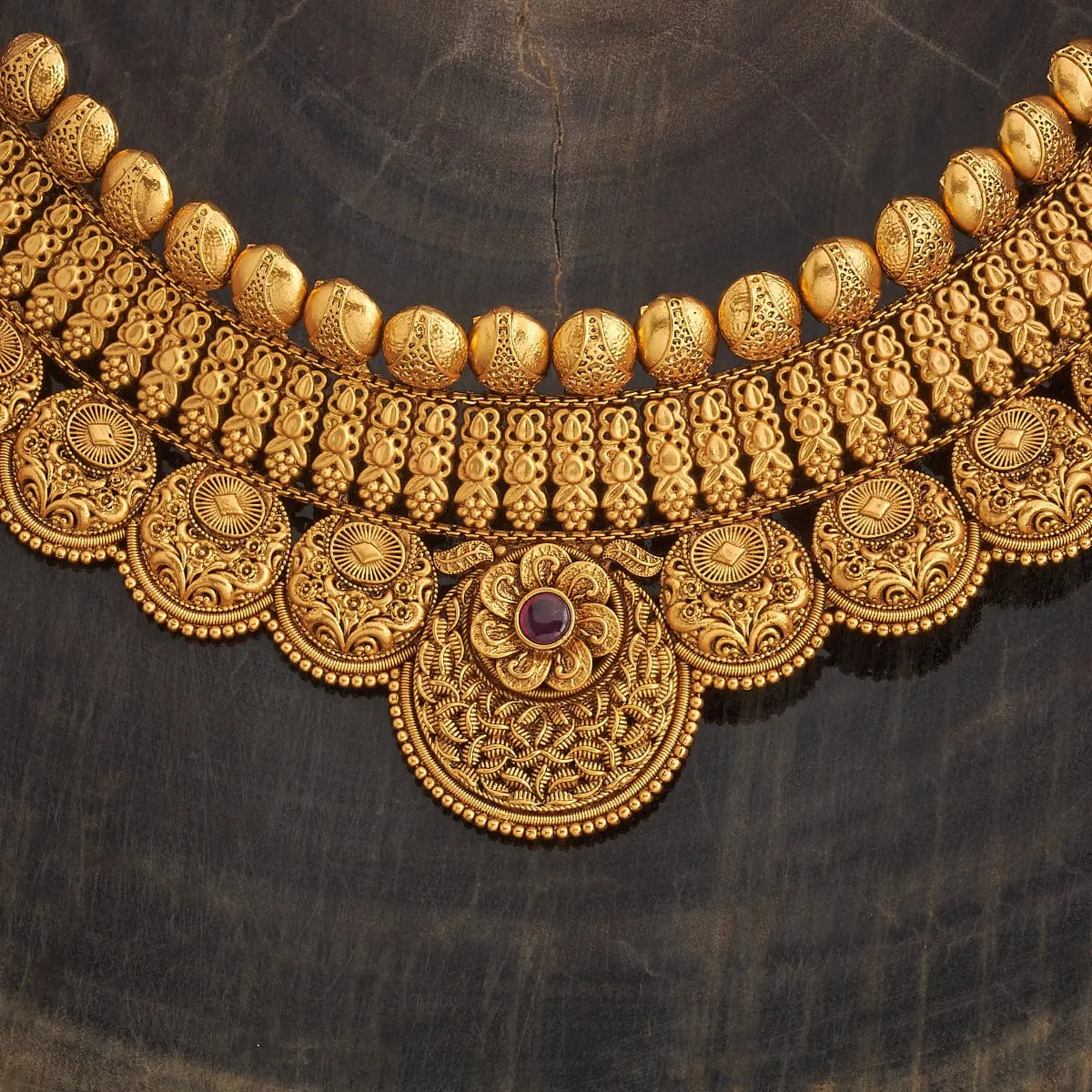 Antique Necklace 184017