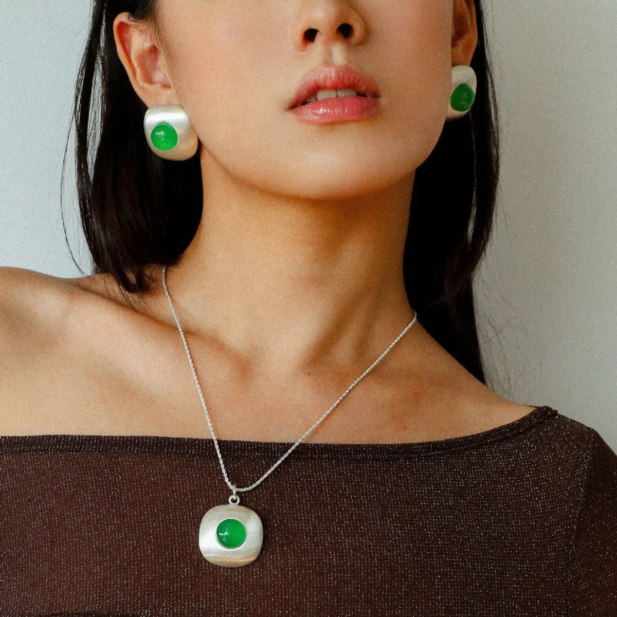 Brushed Geometric Pendant Agate Necklace