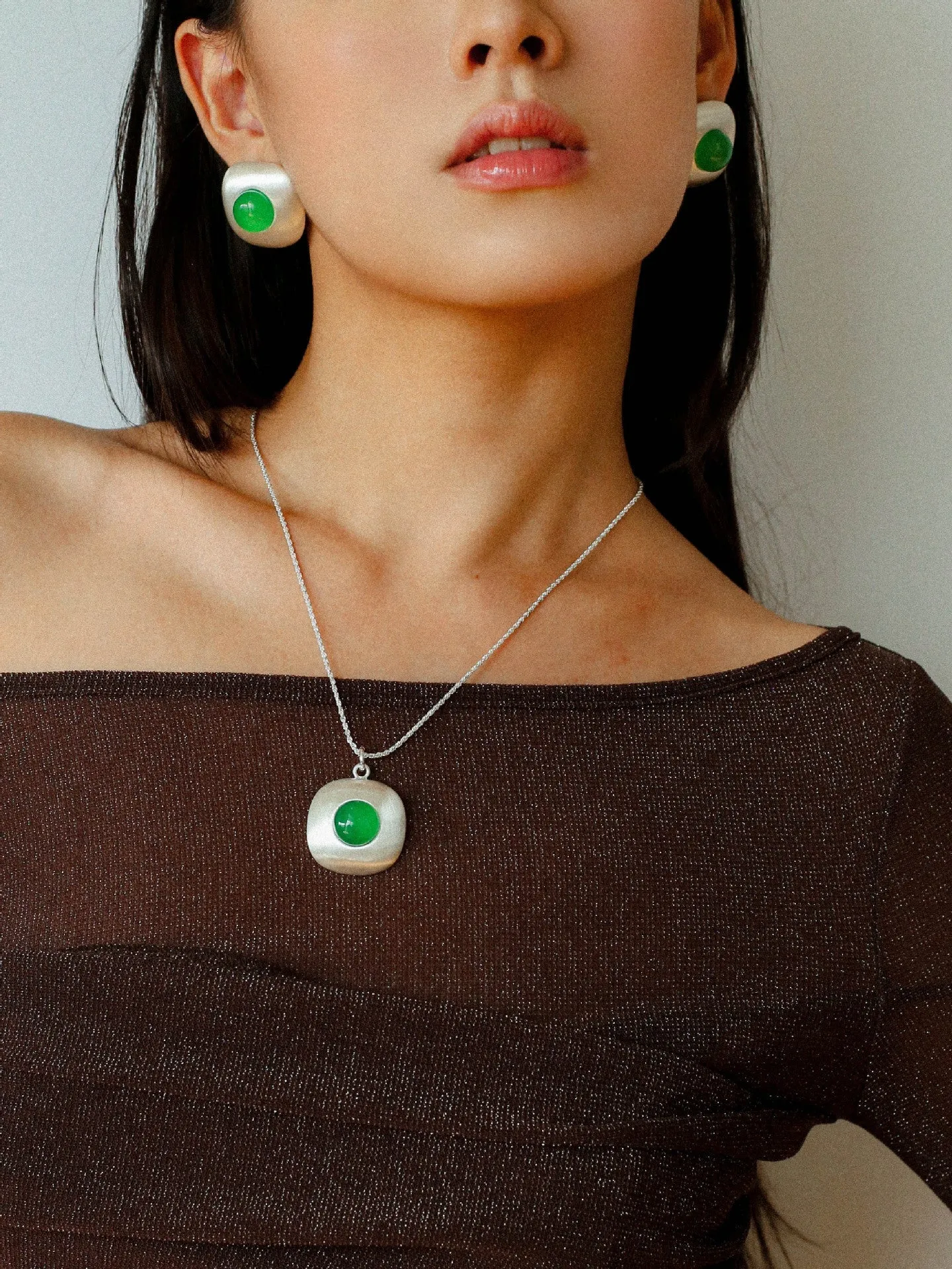 Brushed Geometric Pendant Agate Necklace