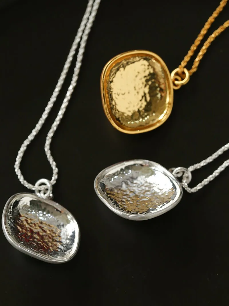 Brushed Geometric Pendant Agate Necklace