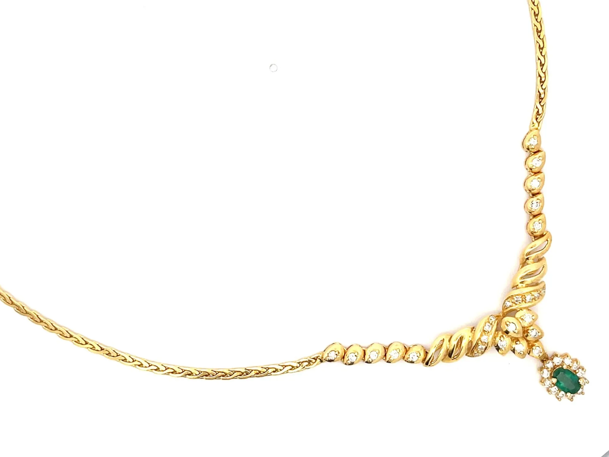 Colombian Emerald & Diamond Necklace in 18K Yellow Gold