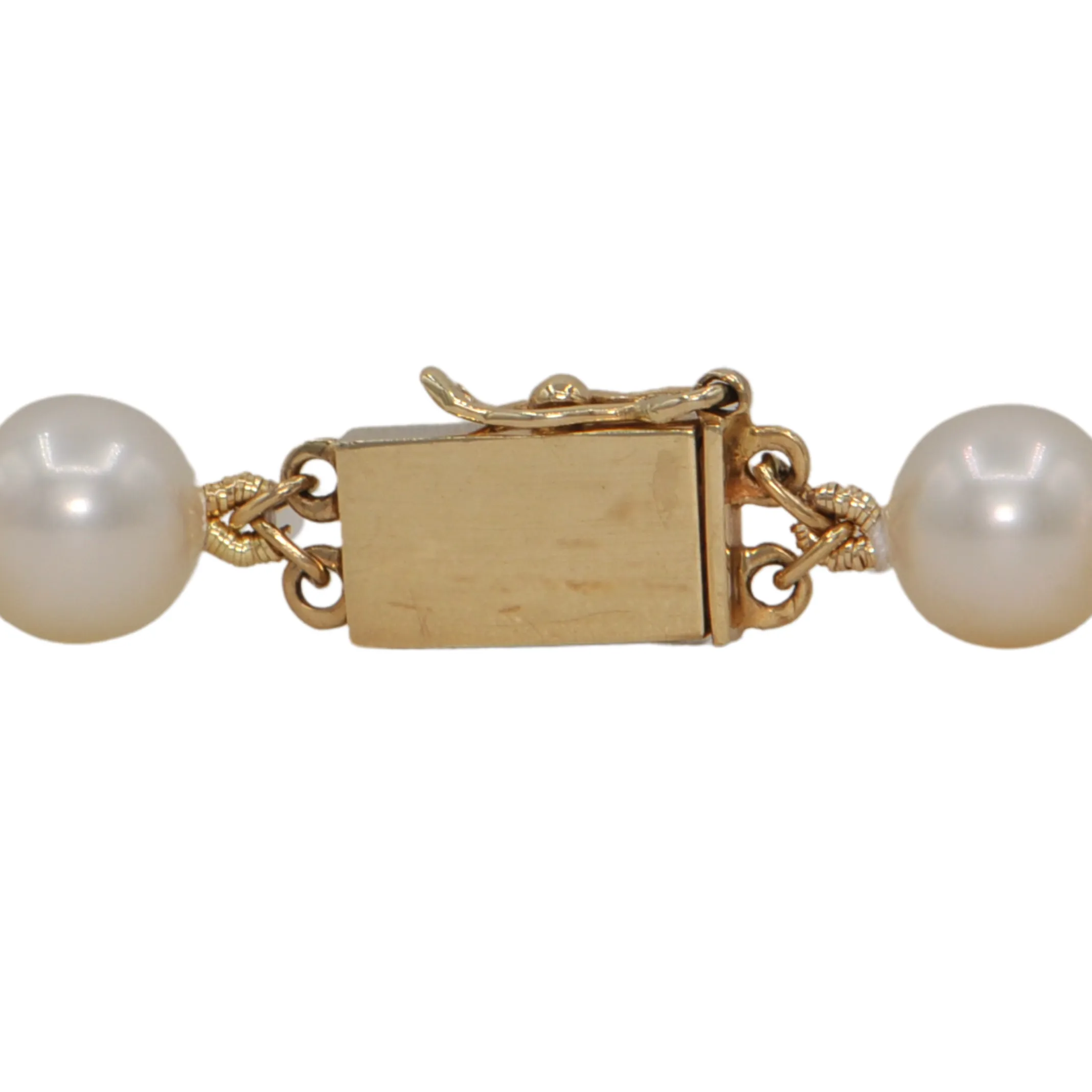 Daisy Exclusive 16" 7.5-8.0mm Single Strand Japanese Cultured Pearl Necklace with 14k Gold Box clasp