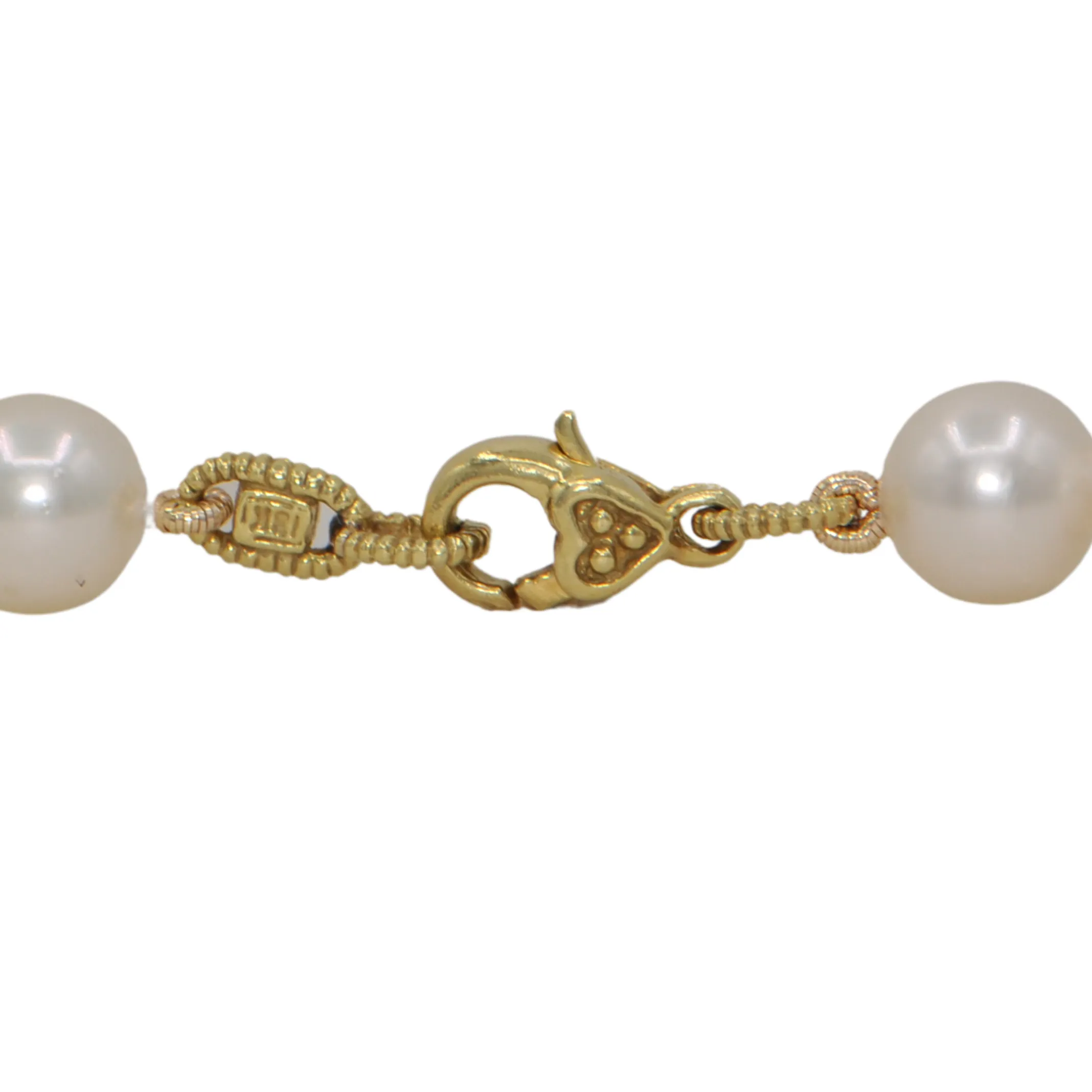 Daisy Exclusive 17" 7.5-8.0mm Single Strand Japanese Cultured Pearl Necklace with 18k Gold Lobster Clasp