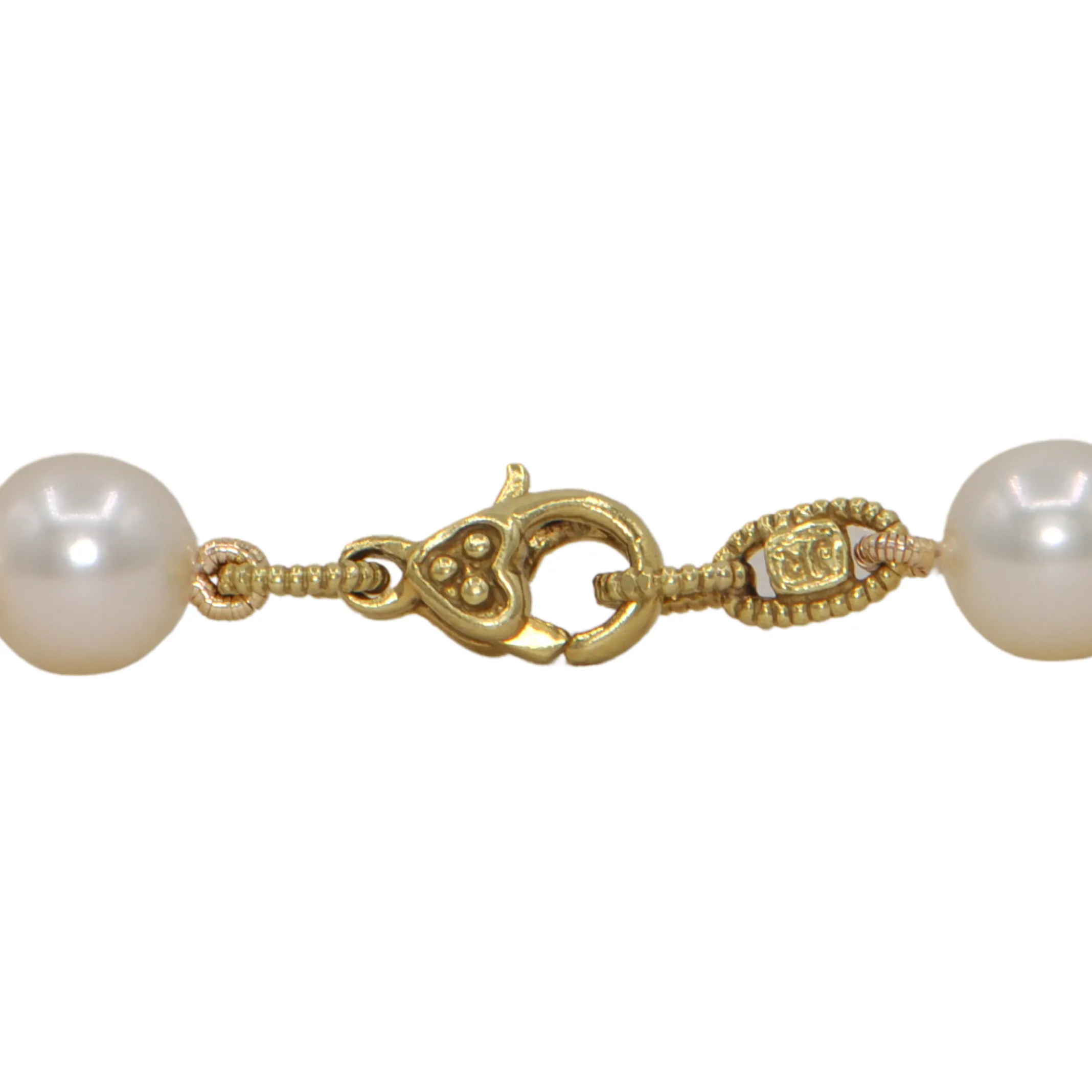 Daisy Exclusive 17" 7.5-8.0mm Single Strand Japanese Cultured Pearl Necklace with 18k Gold Lobster Clasp