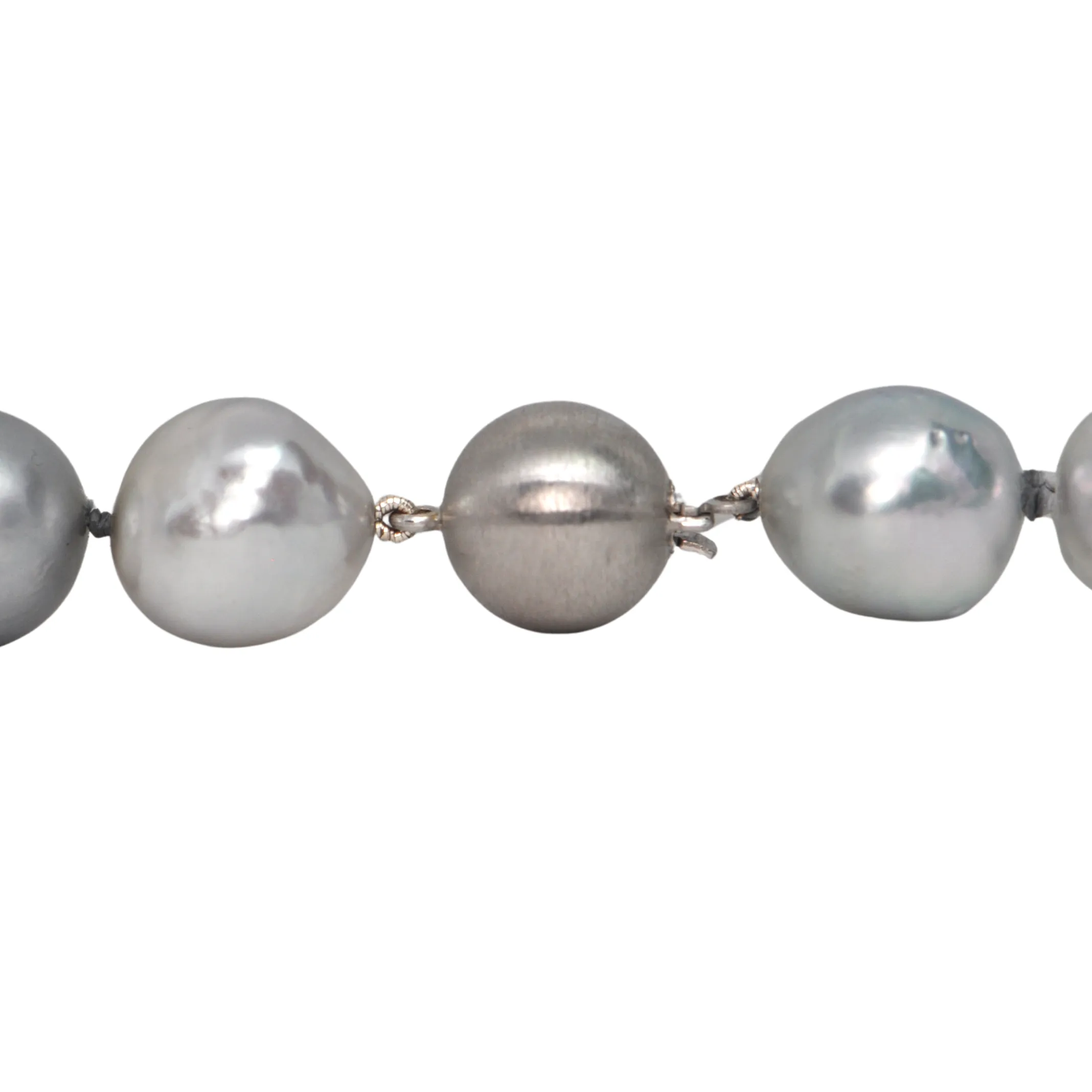 Daisy Exclusive Baroque South Sea Tahitian Pearl Necklace 18k Gold Ball Clasp