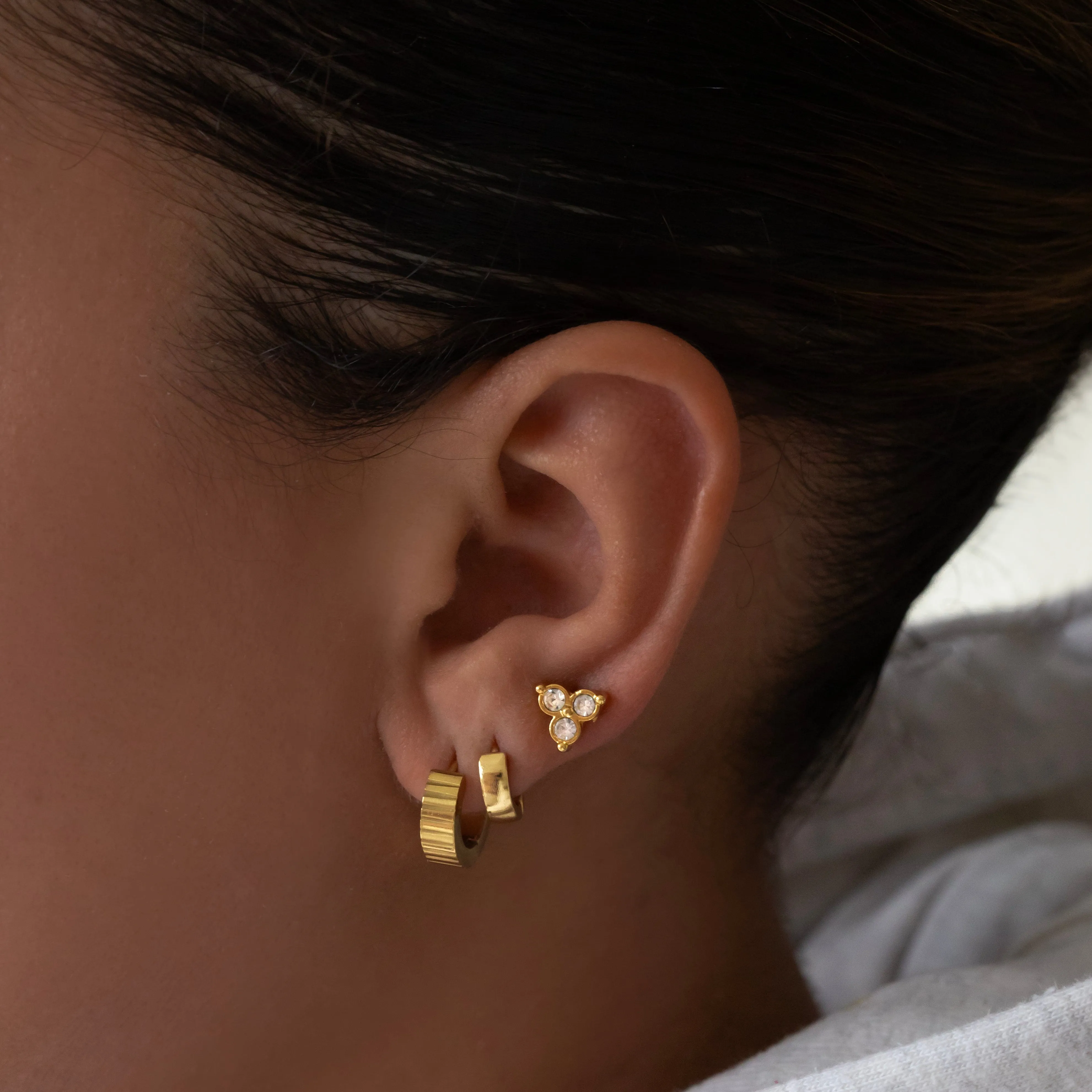 Define Stud Earrings