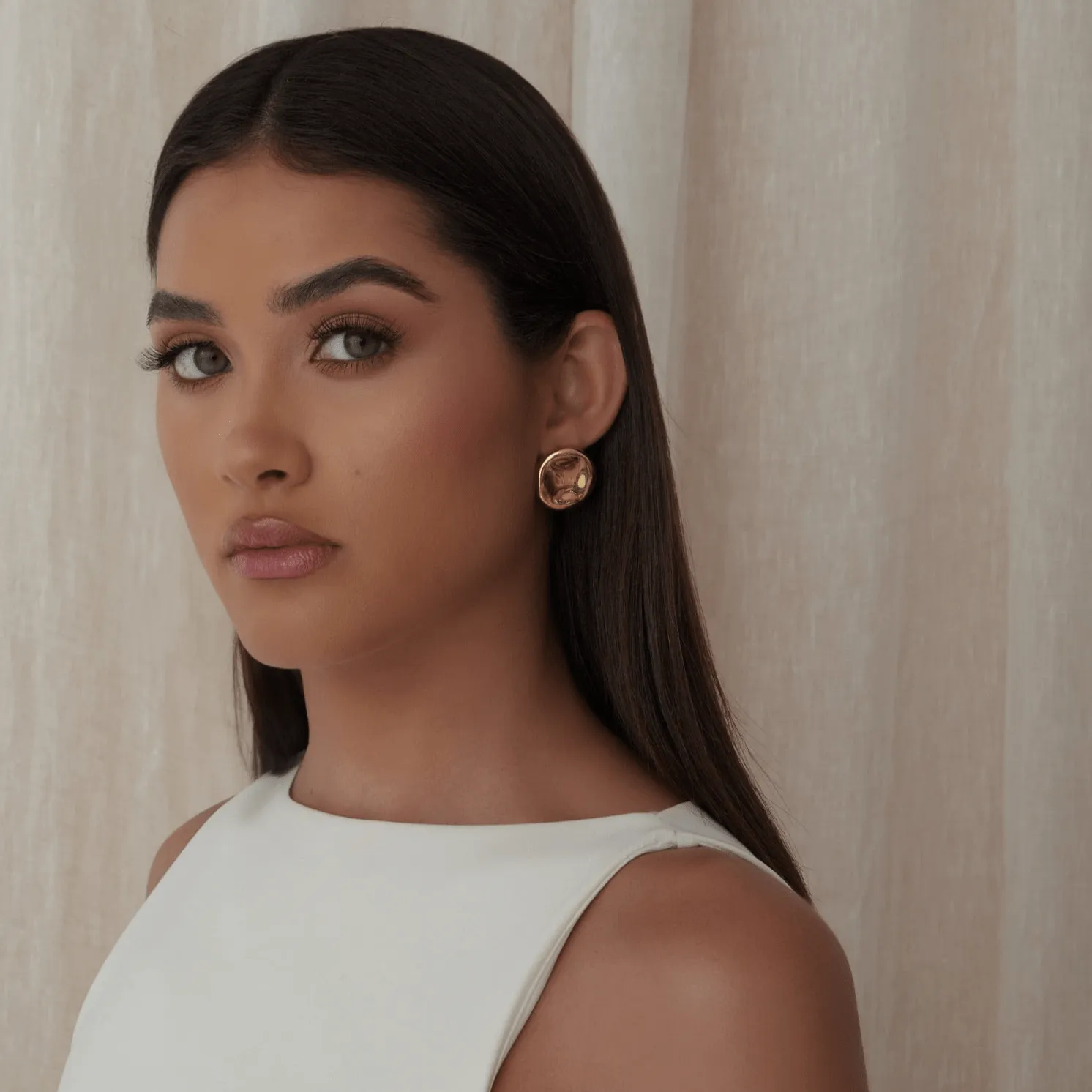Deja Stud Earrings