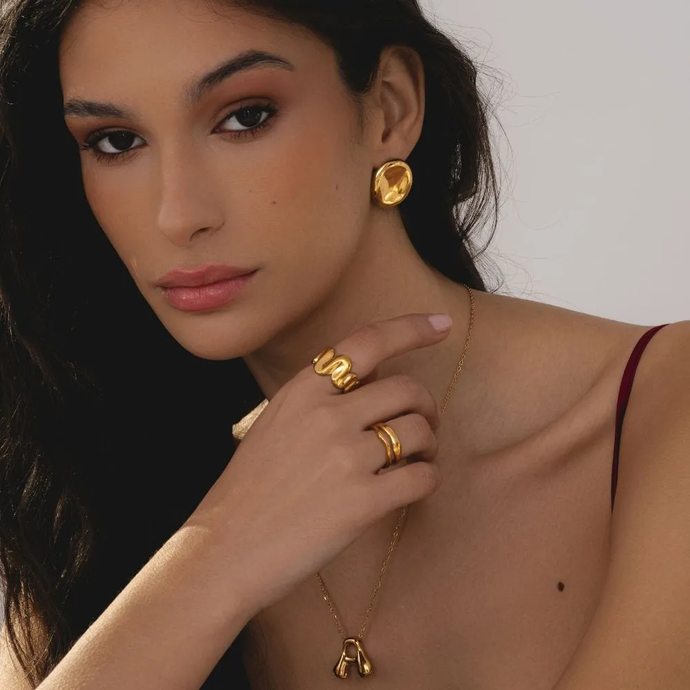 Deja Stud Earrings