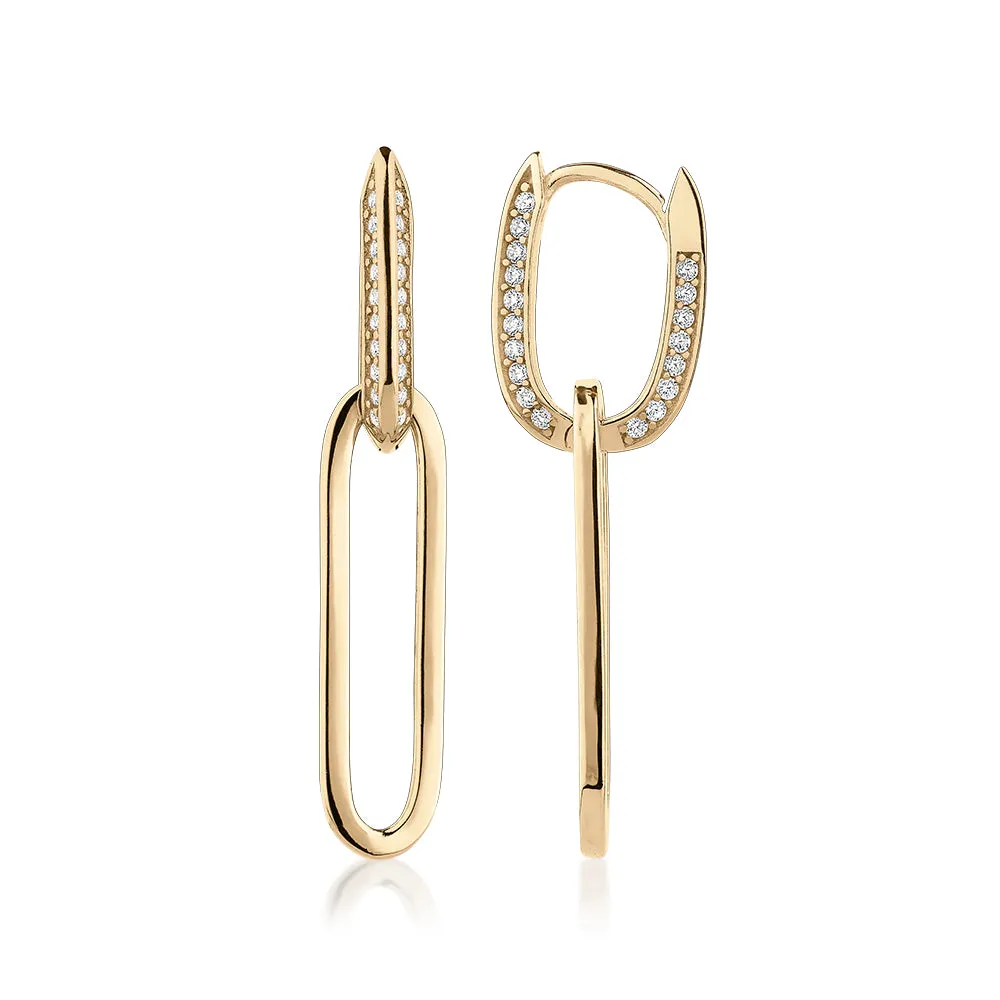 Drop earrings in 10 carat yellow gold