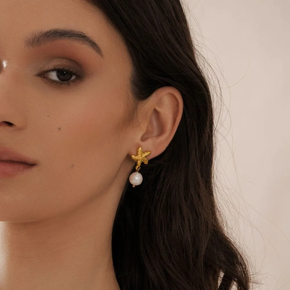 Farrah Pearl Stud Earrings