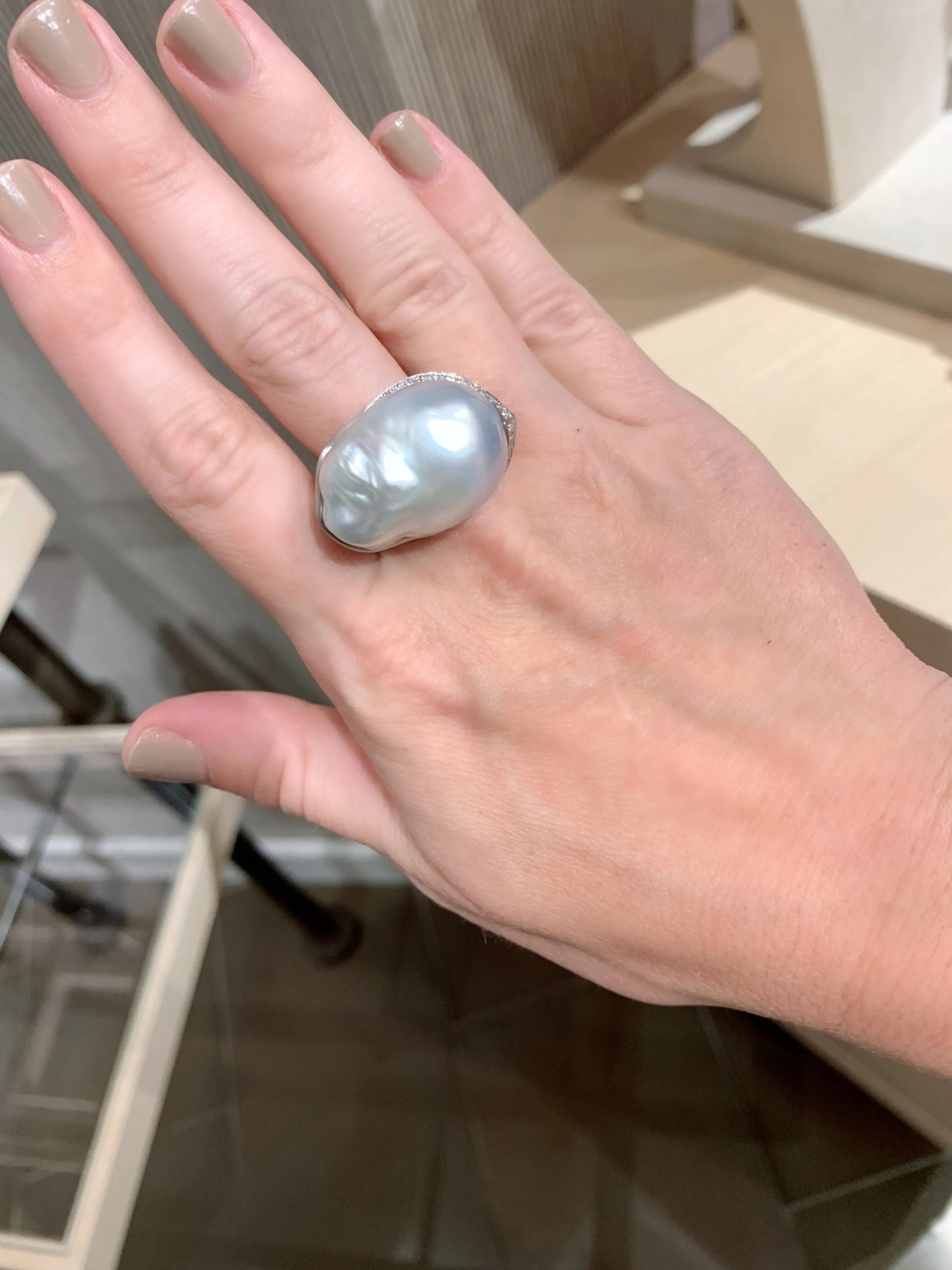Gellner Exceptional Silver South Sea Pearl Diamond Platinum Ring