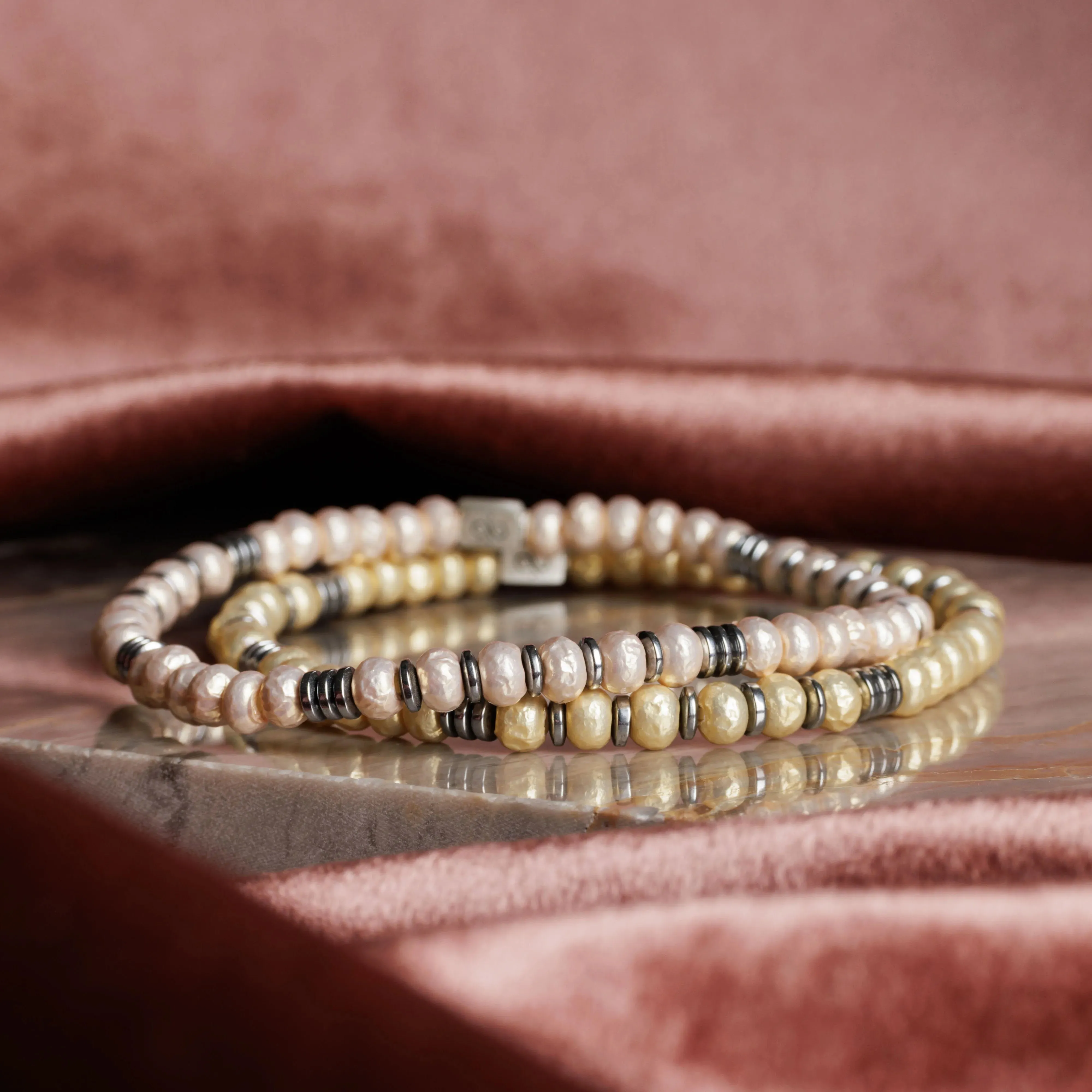 Hematite  - Pale Pink Bracelet I (4mm)