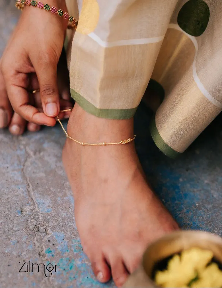 KY101621 - Gold Tone pair Anklet