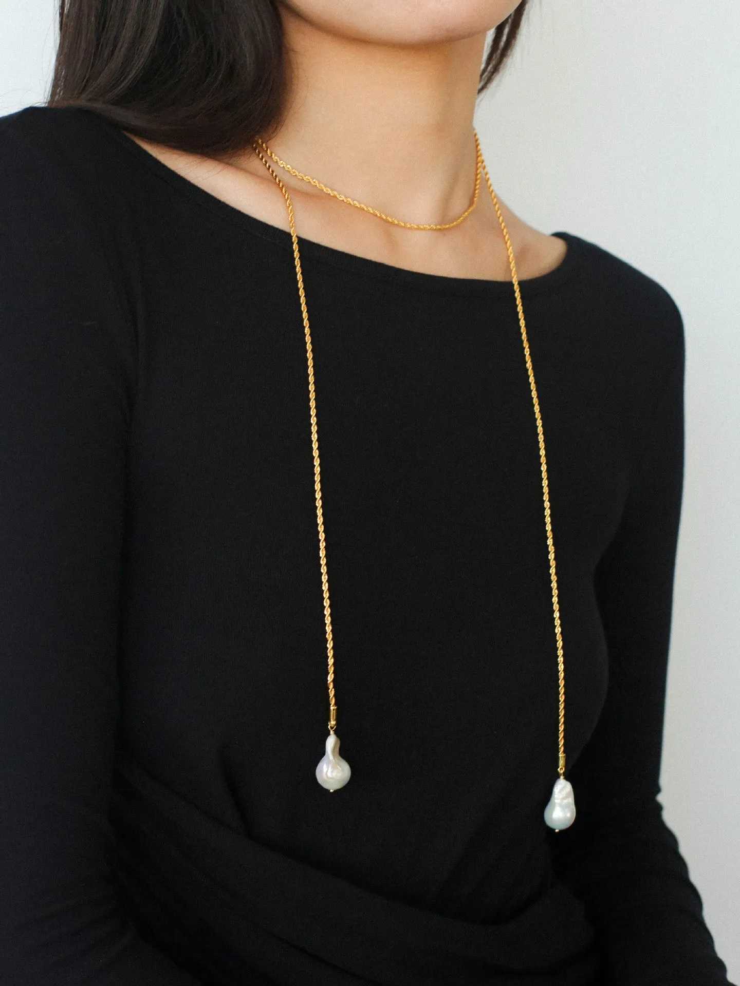 Long Twisted Chain Vintage Baroque Pendant Necklace