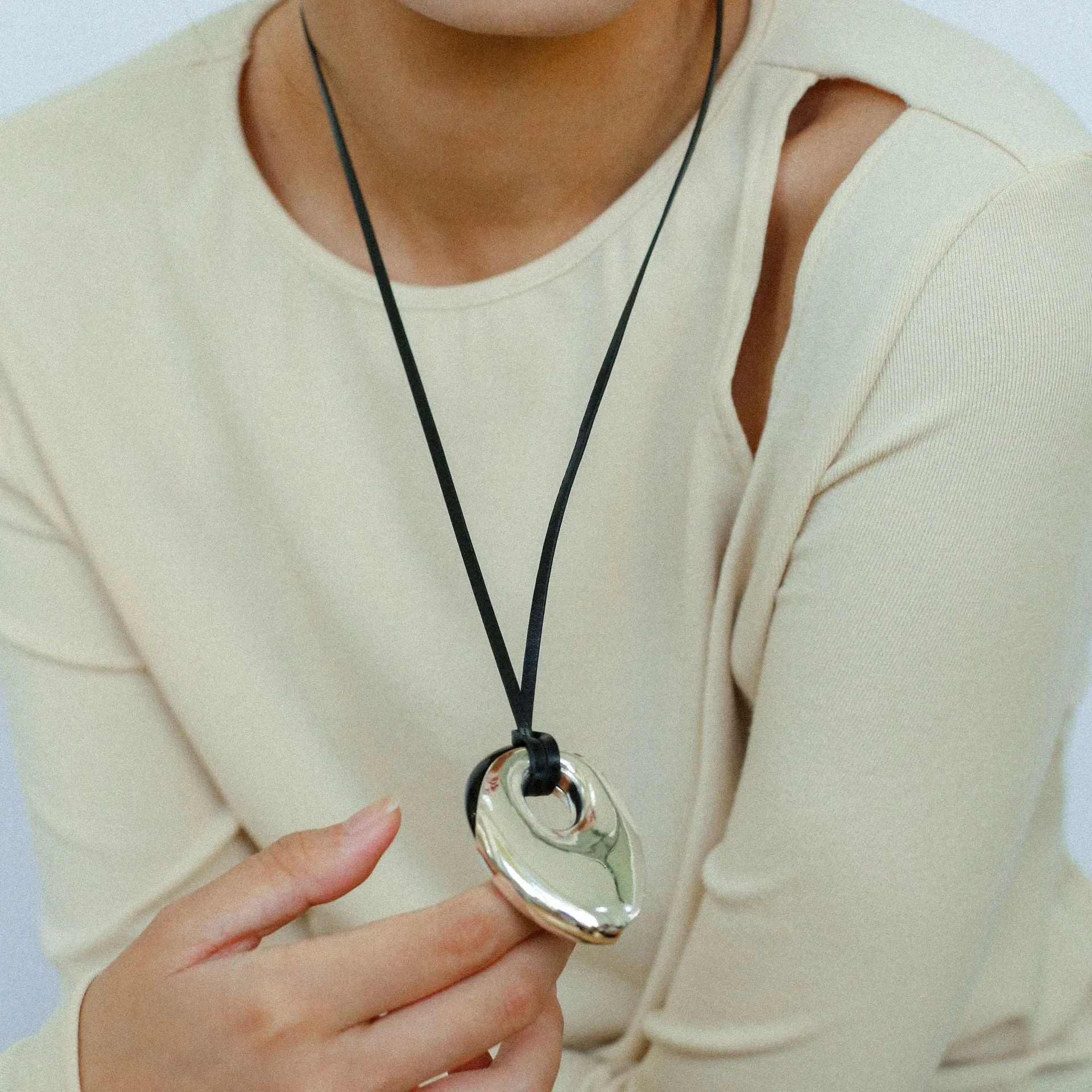 Midnight Oval Obsidian Necklace
