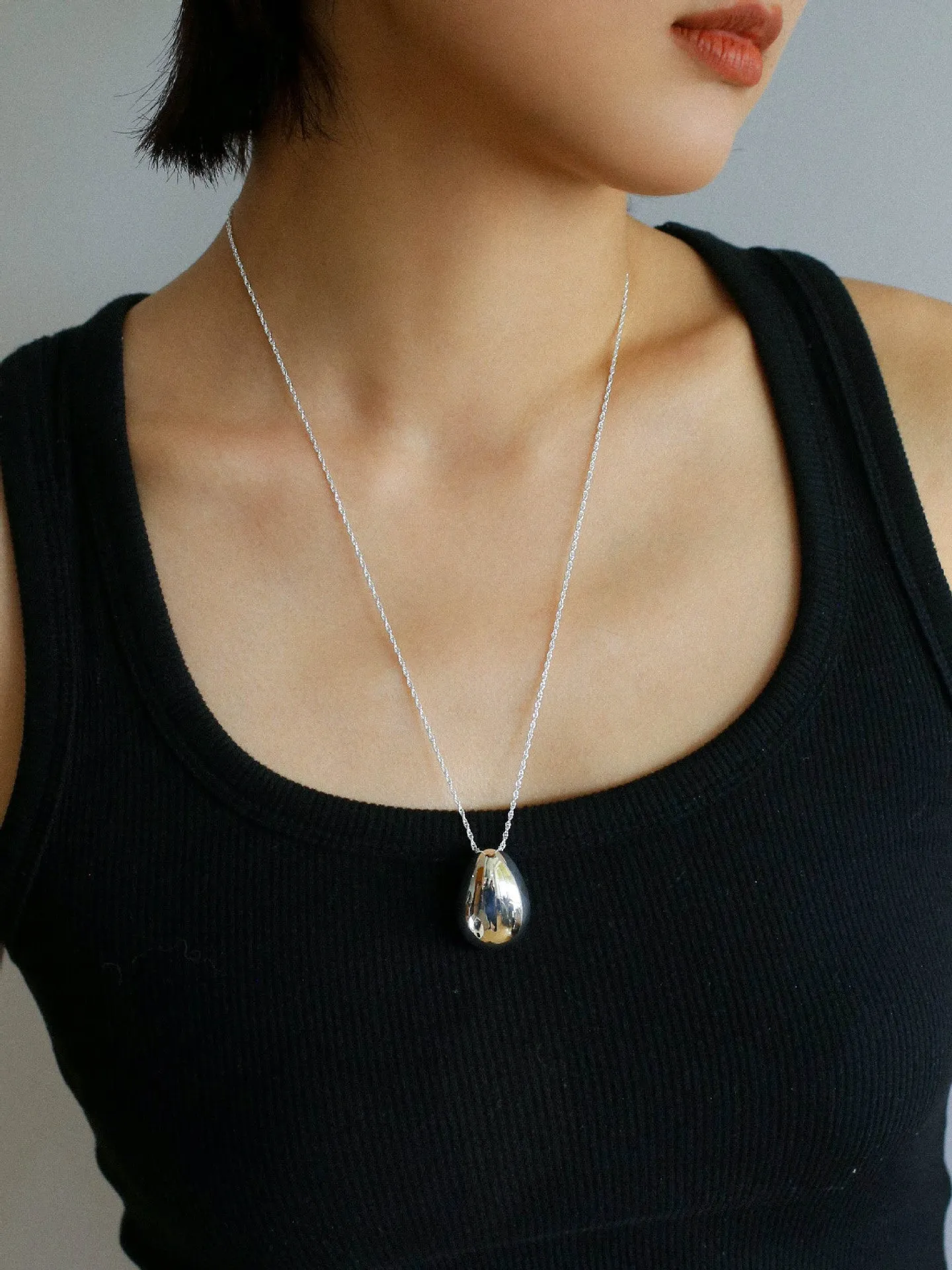Stylish Large Water Drop Pendant Necklace - Sterling Silver