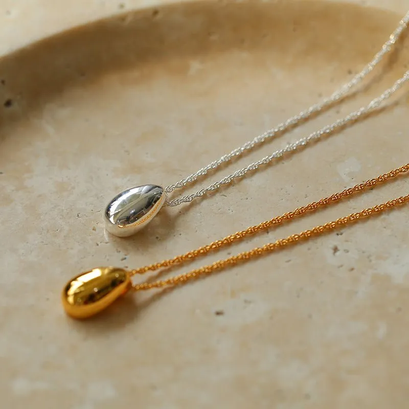 Stylish Small Water Drop Pendant Necklace - 18K Gold Vermeil