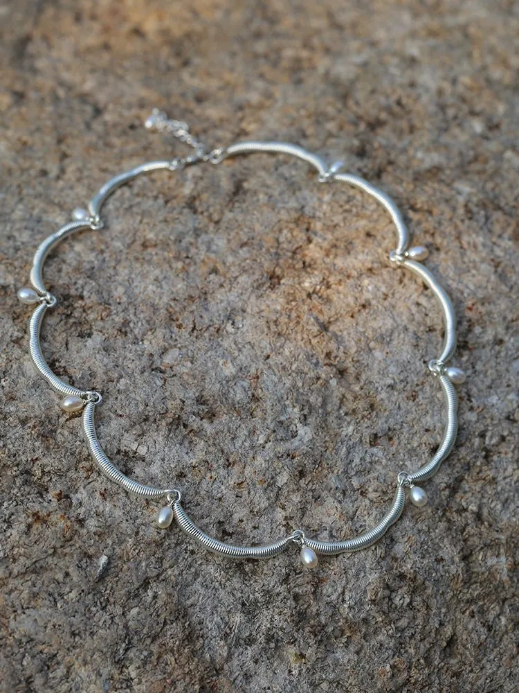Unique Design Lace Pearl Choker-Silver