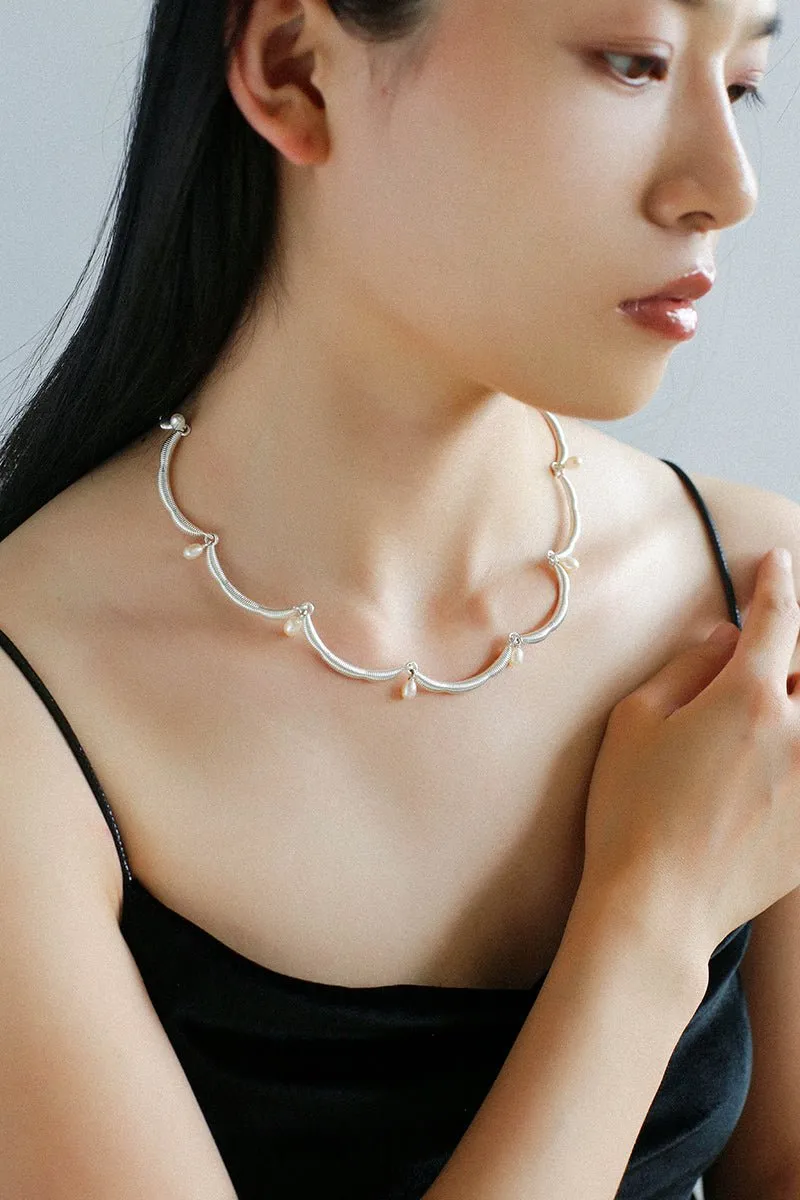 Unique Design Lace Pearl Choker-Silver