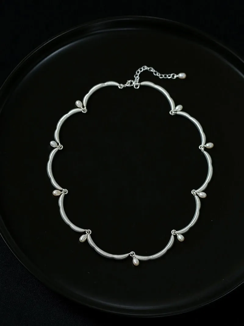 Unique Design Lace Pearl Choker-Silver
