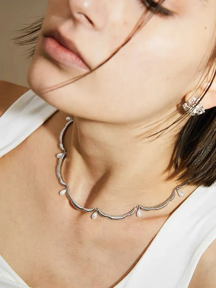 Unique Design Lace Pearl Choker-Silver