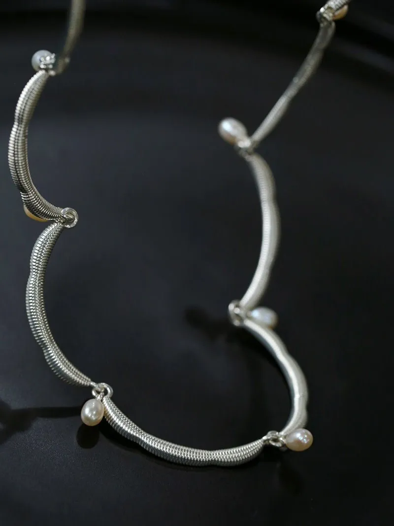 Unique Design Lace Pearl Choker-Silver