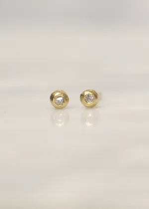 Victoria Cunningham | 14k Gold Diamond Dot Earrings