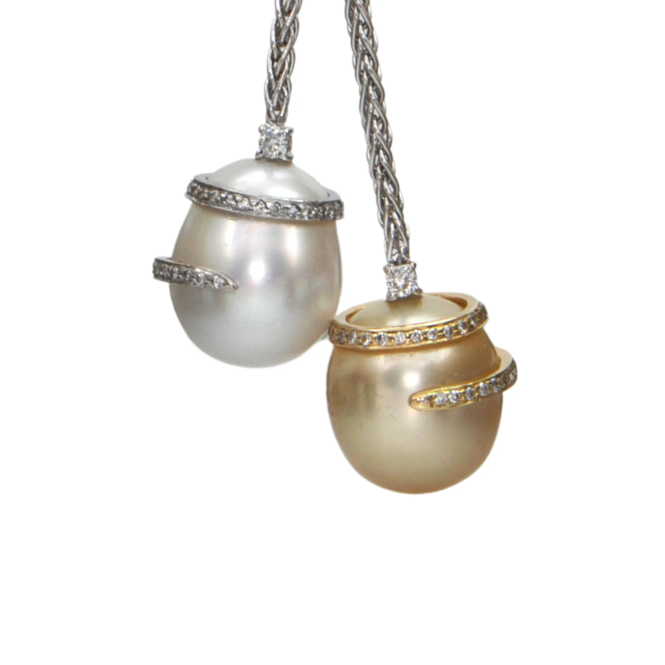 Vintage Italian South Sea Pearl and Diamond 18k Gold Lariat Necklace