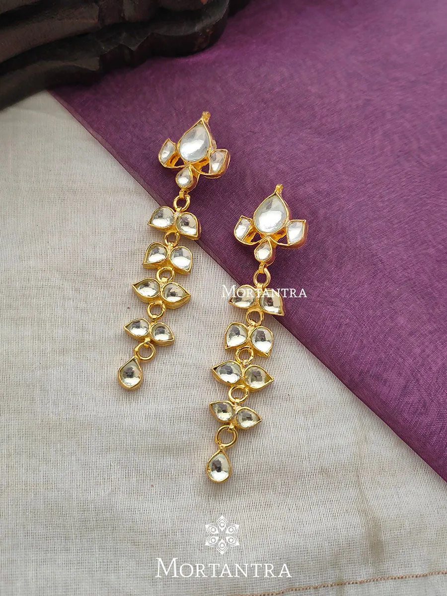 White Color Gold Plated Jadau Kundan Earrings - ME664Y